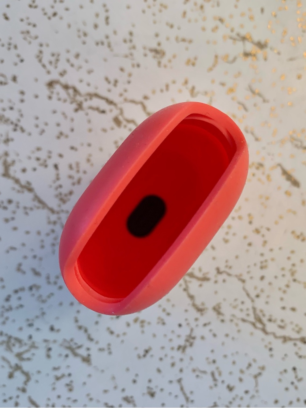 Catalyst - AirPod 1st and 2nd generation Case - Picture 7 of 8